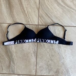 Black push up confront bra.